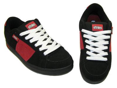 etnies černo červene.jpg